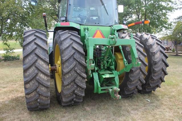 Image of John Deere 8300 equipment image 2