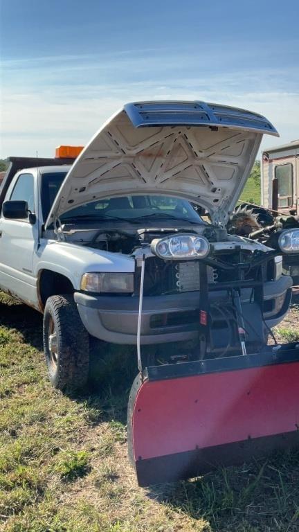 Image of Dodge Ram 2500 equipment image 4