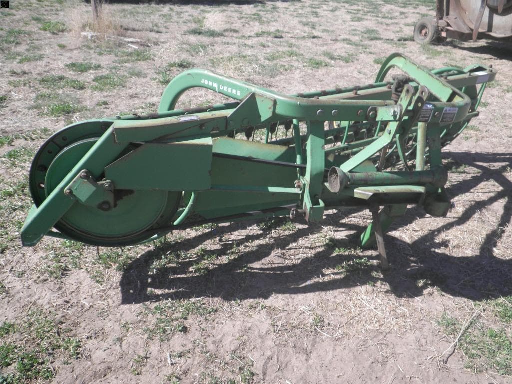 Image of John Deere 650 Primary image