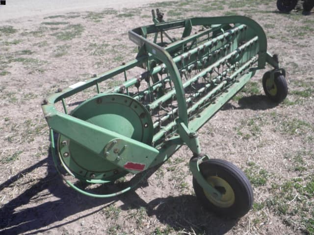 Image of John Deere 650 equipment image 2