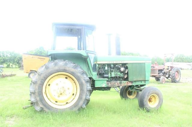 Image of John Deere 4630 equipment image 4