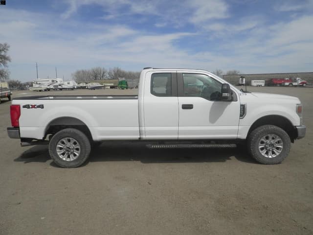 Image of Ford F-250 equipment image 1