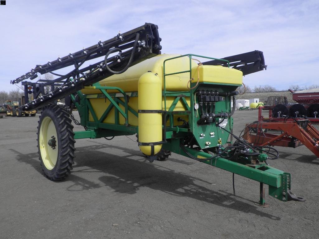 Redball 570 Equipment Image0