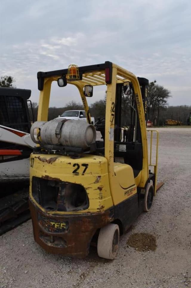 Image of Hyster 50 equipment image 2