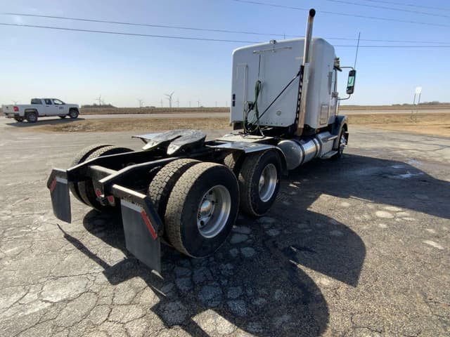 Image of Freightliner Coronado equipment image 4