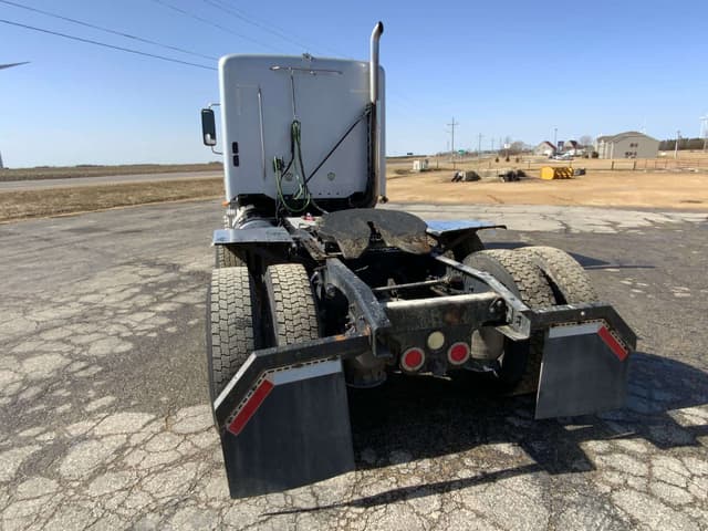 Image of Freightliner Coronado equipment image 3