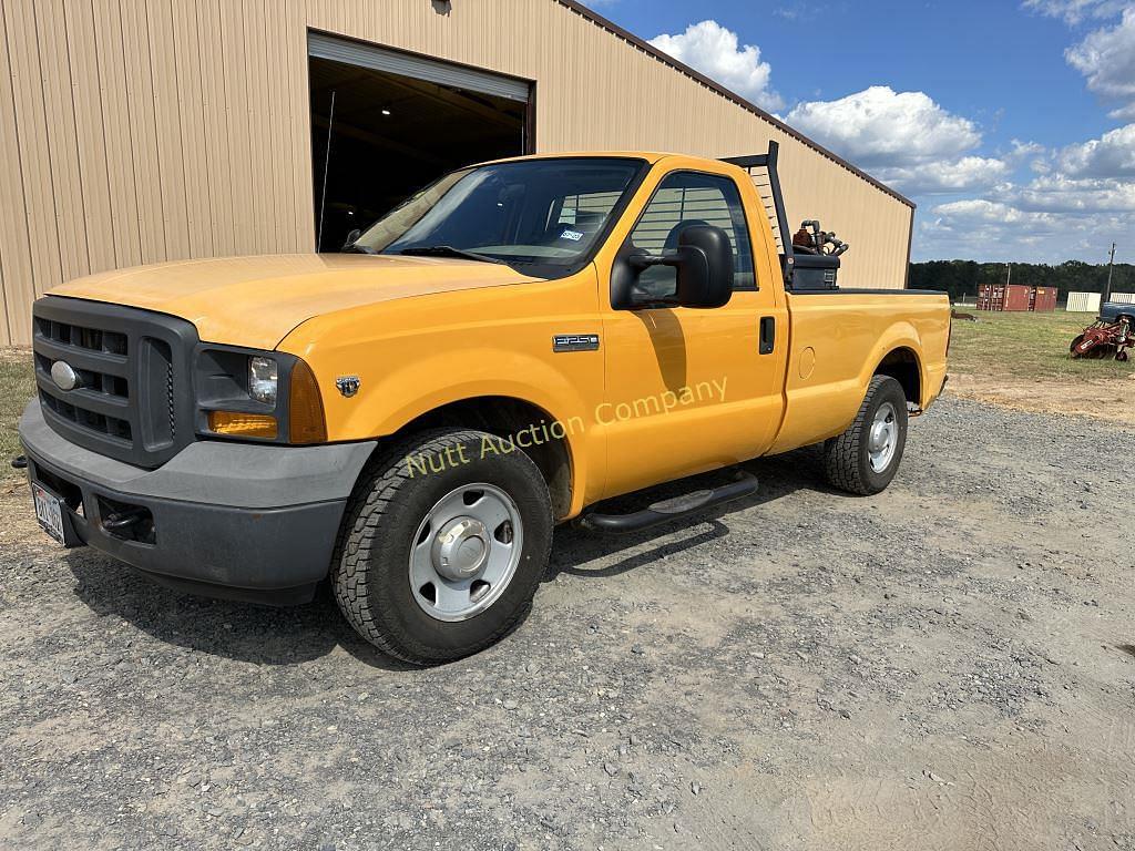 Image of Ford F-250 Primary image