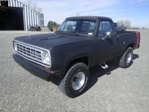 1975 Dodge W200 Image