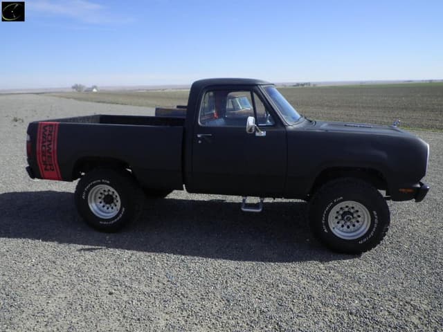 Image of Dodge W200 equipment image 3