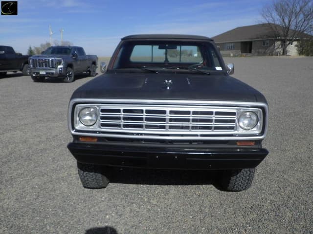 Image of Dodge W200 equipment image 1