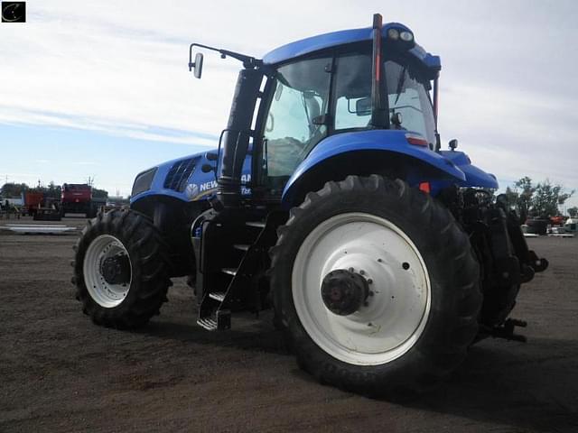 Image of New Holland T8.320 equipment image 3