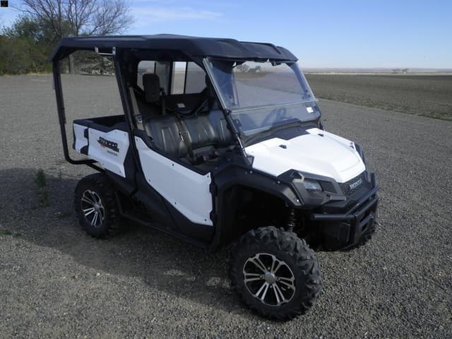 Image of Honda Pioneer 1000 equipment image 1