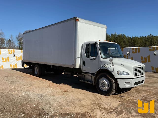 Image of Freightliner M2 equipment image 2