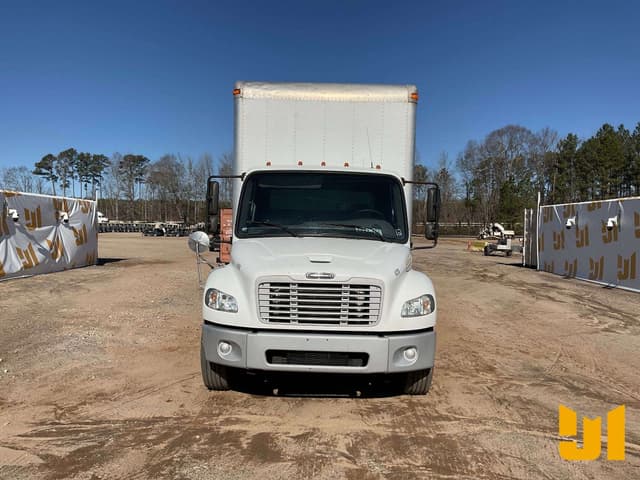 Image of Freightliner M2 equipment image 1