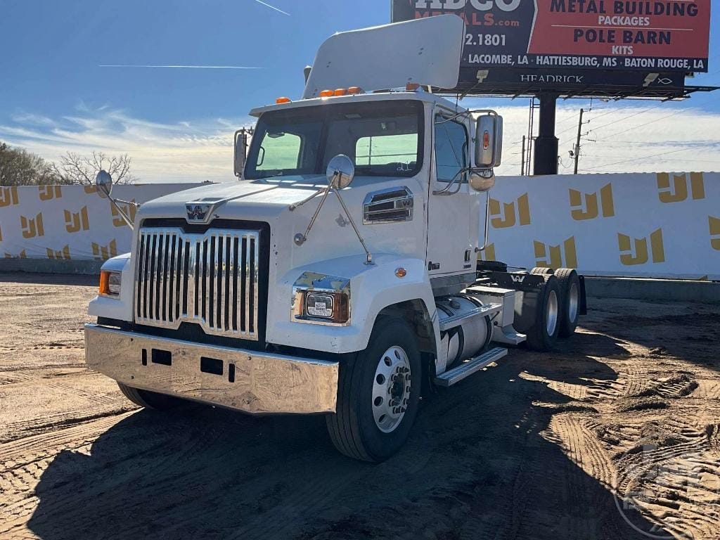 2021 Western Star 4700 Equipment Image0