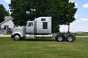 SOLD - 1999 Western Star 4964 Lot No. 101 Other Equipment with 676,846 ...