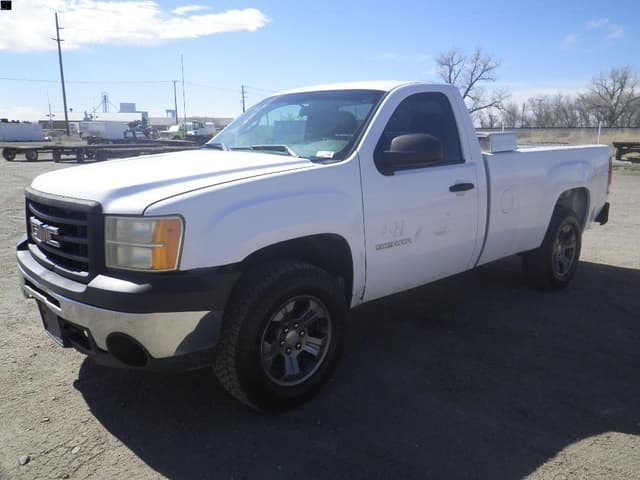 Image of GMC Sierra 1500 equipment image 2