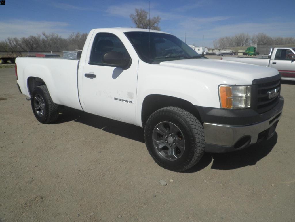 2011 GMC Sierra 1500 Equipment Image0