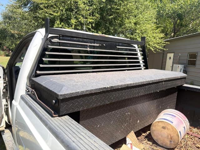 Image of Ford F-250 equipment image 4