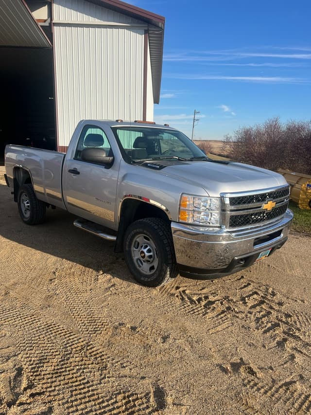 Image of Chevrolet 2500HD equipment image 1