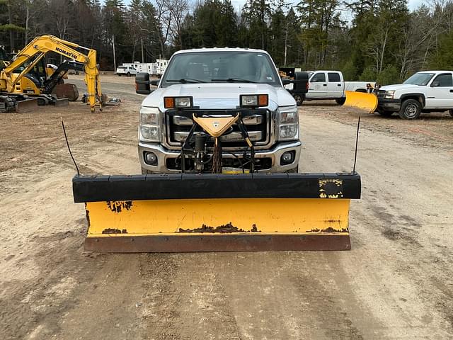 Image of Ford F-250 equipment image 1