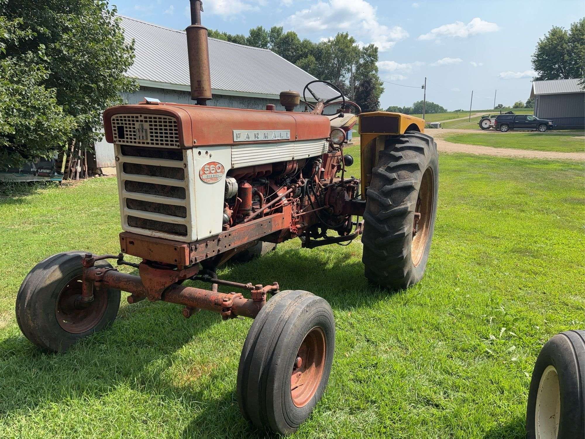 International Harvester 560 Equipment Image0