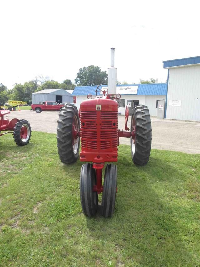 Image of Farmall Super M-TA equipment image 3