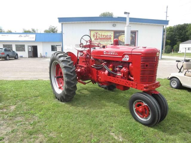 Image of Farmall Super M-TA equipment image 4