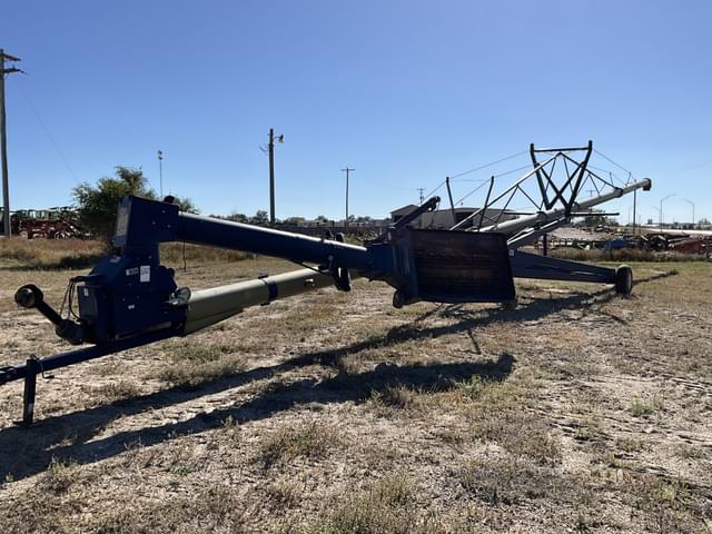 Image of Harvest International H1392 equipment image 2
