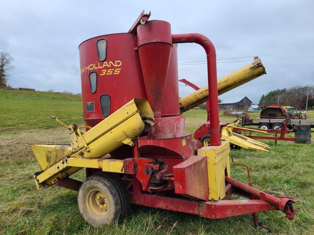 Main image New Holland 355