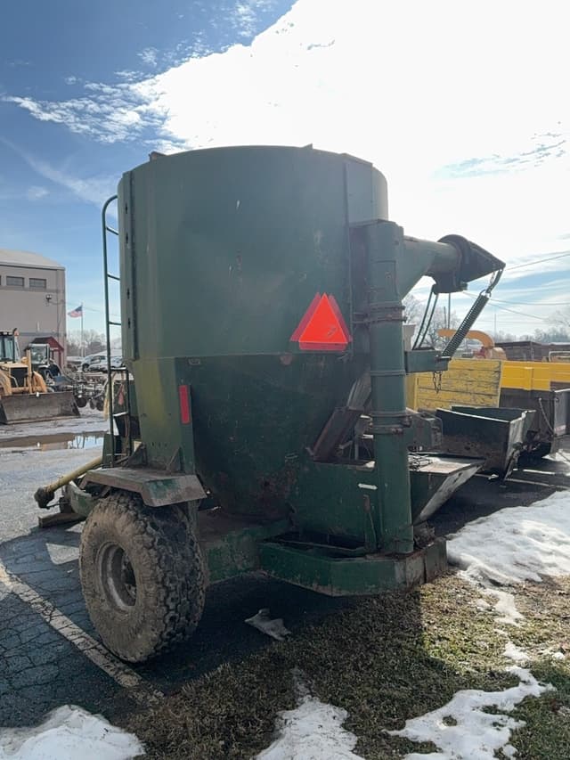 Image of Art's Way CattleMaxx equipment image 2