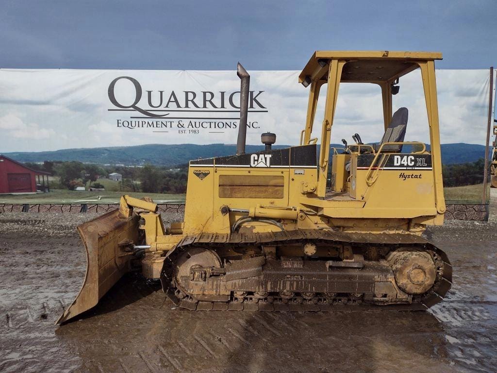 1998 Caterpillar D4C Equipment Image0