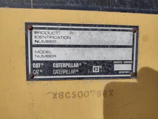 Image of Caterpillar D4C equipment image 4