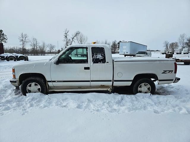 Image of Chevrolet 1500 equipment image 1