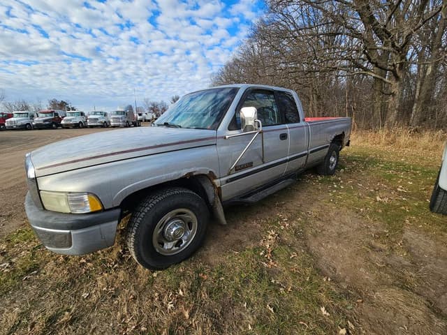 Image of Dodge Ram 2500 equipment image 1