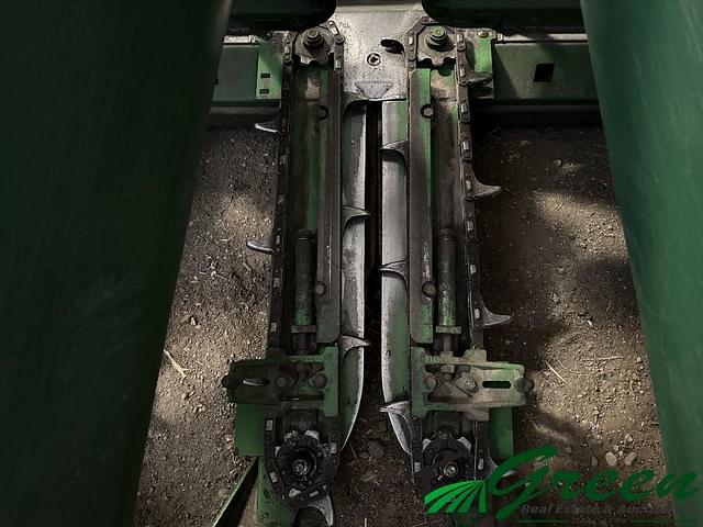 Thumbnail image John Deere 893 6