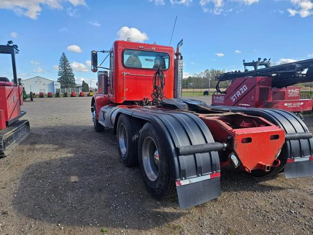 Image of Peterbilt 357 equipment image 2
