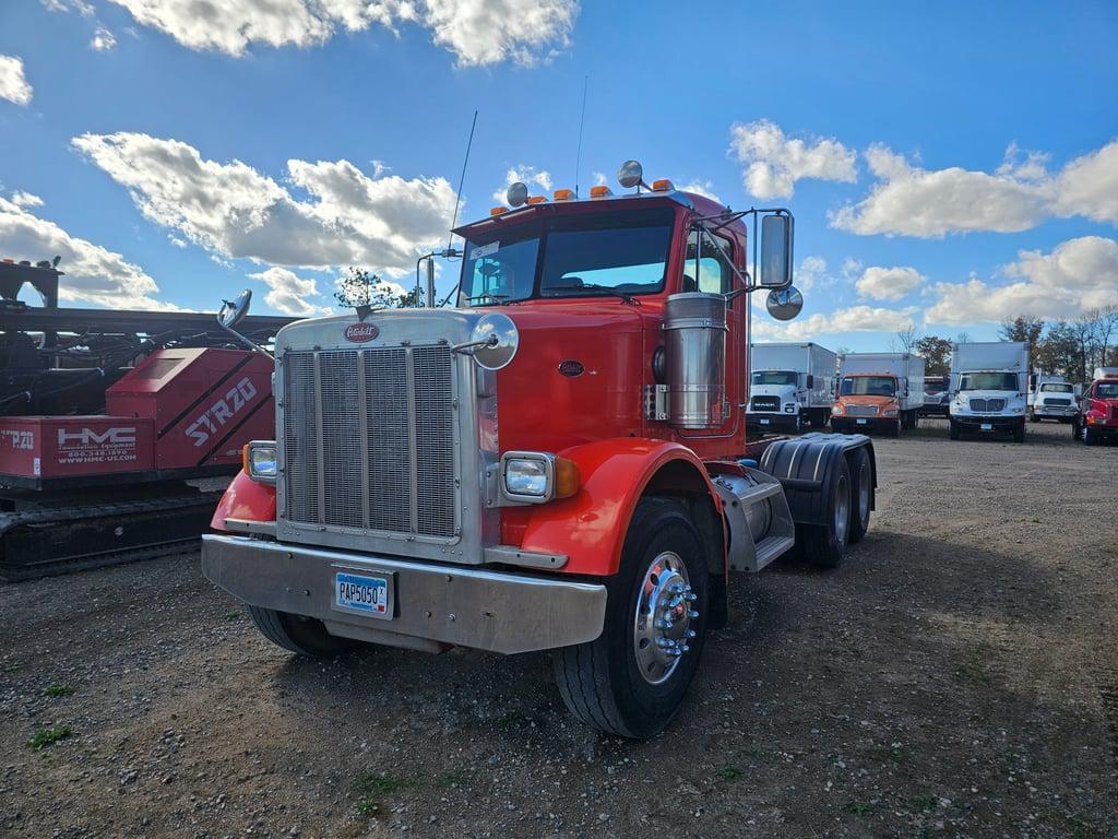 Image of Peterbilt 357 Primary image
