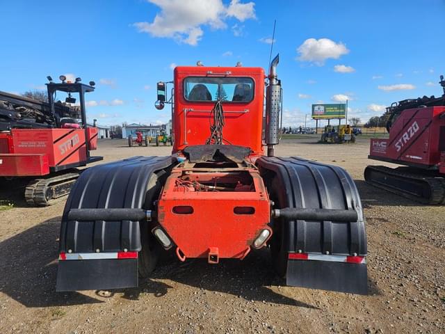Image of Peterbilt 357 equipment image 3