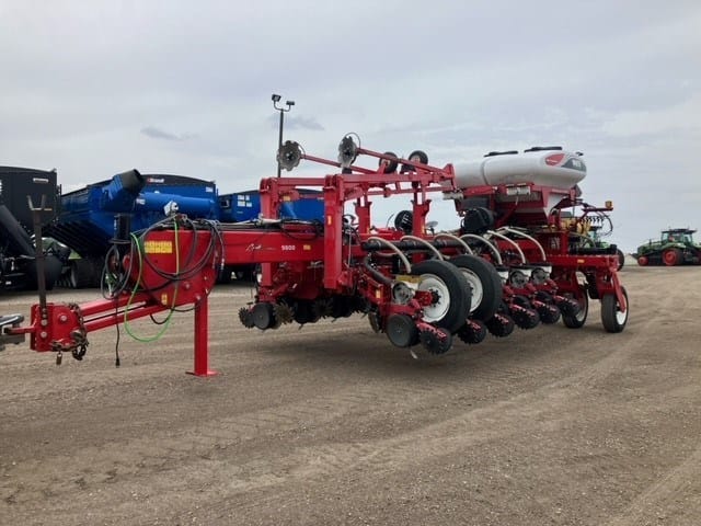 2013 White 9816 Equipment Image0