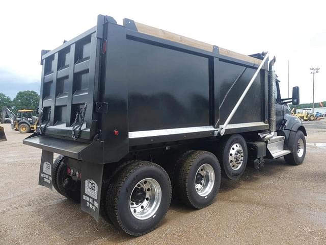 Image of Kenworth T880 equipment image 2