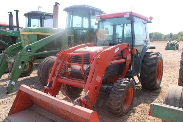 Image of Kubota L4630 equipment image 1