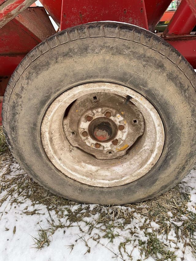 Image of Gehl 95 equipment image 3