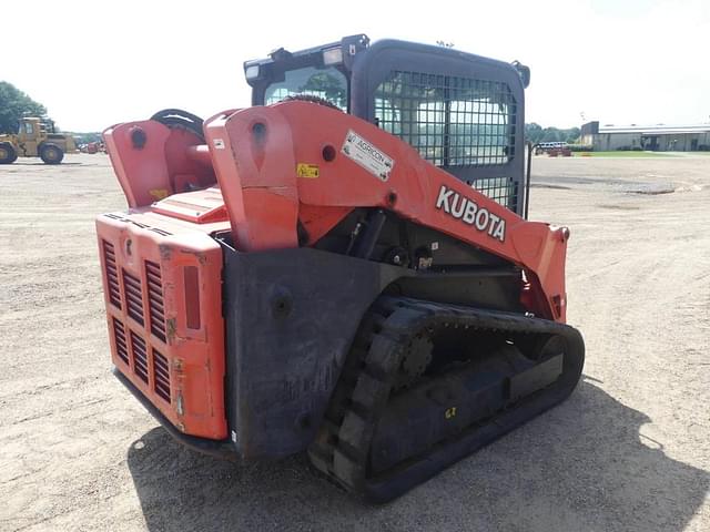Image of Kubota SVL75-2 equipment image 2