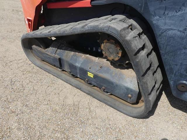 Image of Kubota SVL75-2 equipment image 4