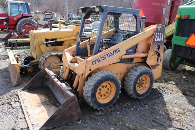 Image of Mustang 2054 equipment image 2
