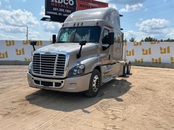 Main image Freightliner Cascadia