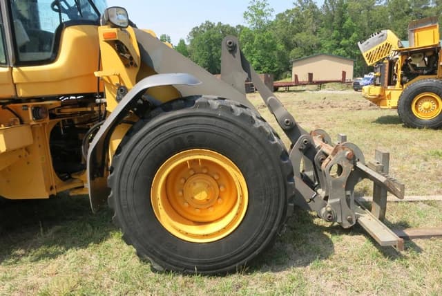 Image of Volvo L60H equipment image 4
