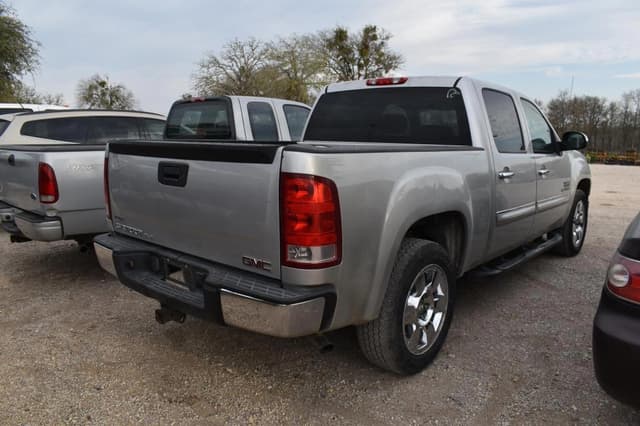 Image of GMC 1500 equipment image 2