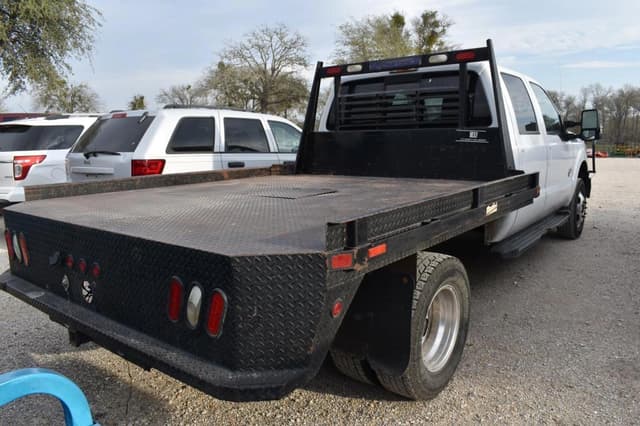 Image of Ford F-350 equipment image 4